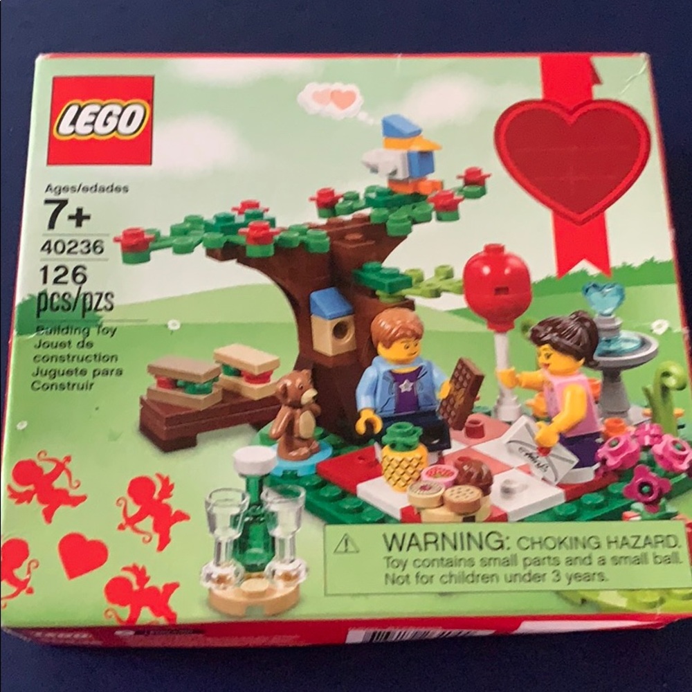 Lego limited ed picnic scene